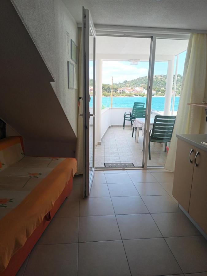 Volat Apartments Betina  Exterior photo