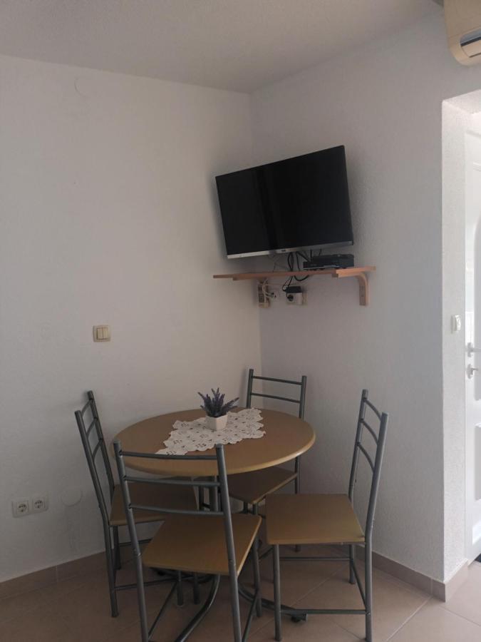 Volat Apartments Betina  Exterior photo