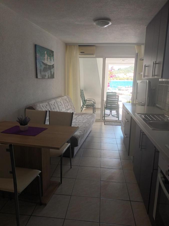 Volat Apartments Betina  Exterior photo