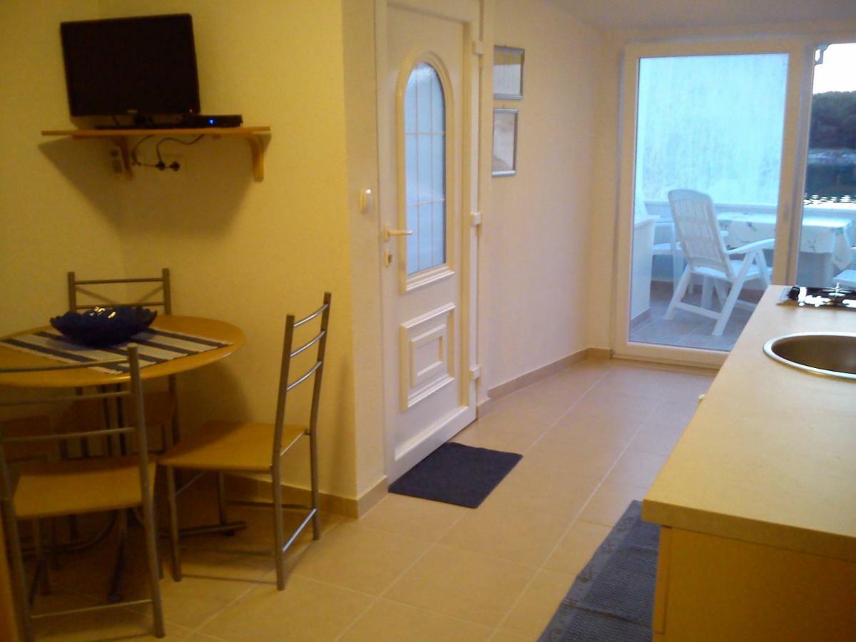 Volat Apartments Betina  Exterior photo